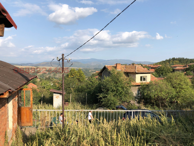 Eladó  Ház régió Sofia , Smolsko , 120 négyzetméter | 43075883