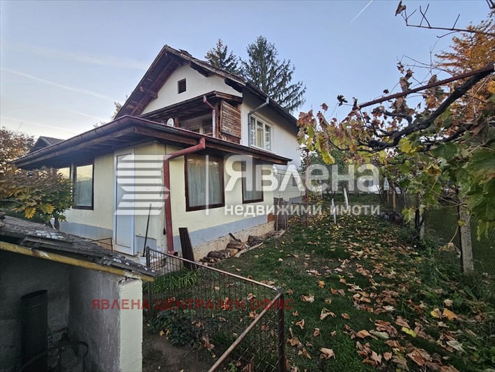 Продава КЪЩА, с. Безден, област София област, снимка 3 - Къщи - 53501458