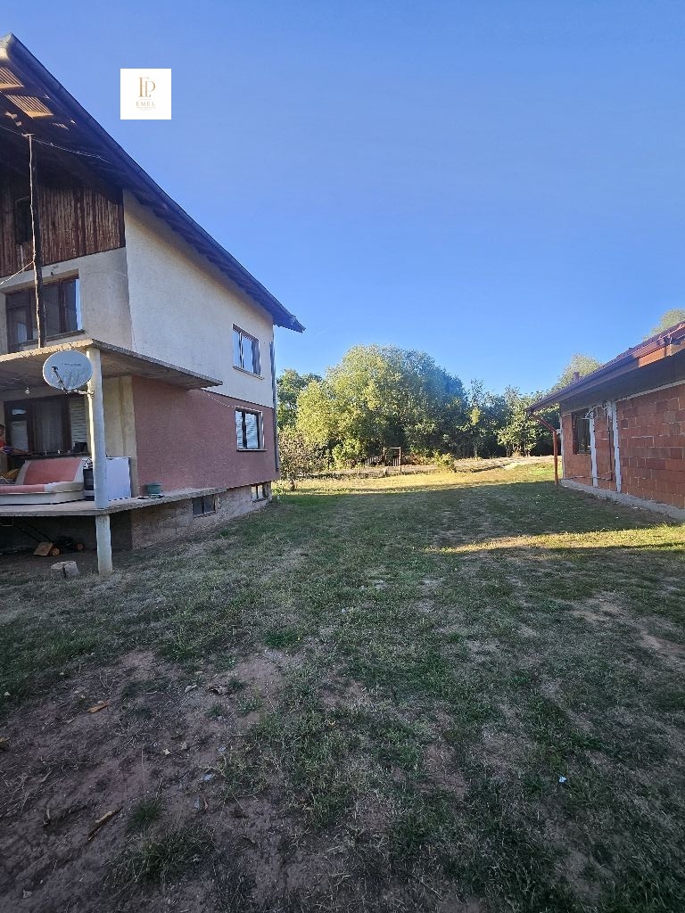 Продава КЪЩА, с. Ноевци, област Перник, снимка 2 - Къщи - 56060488