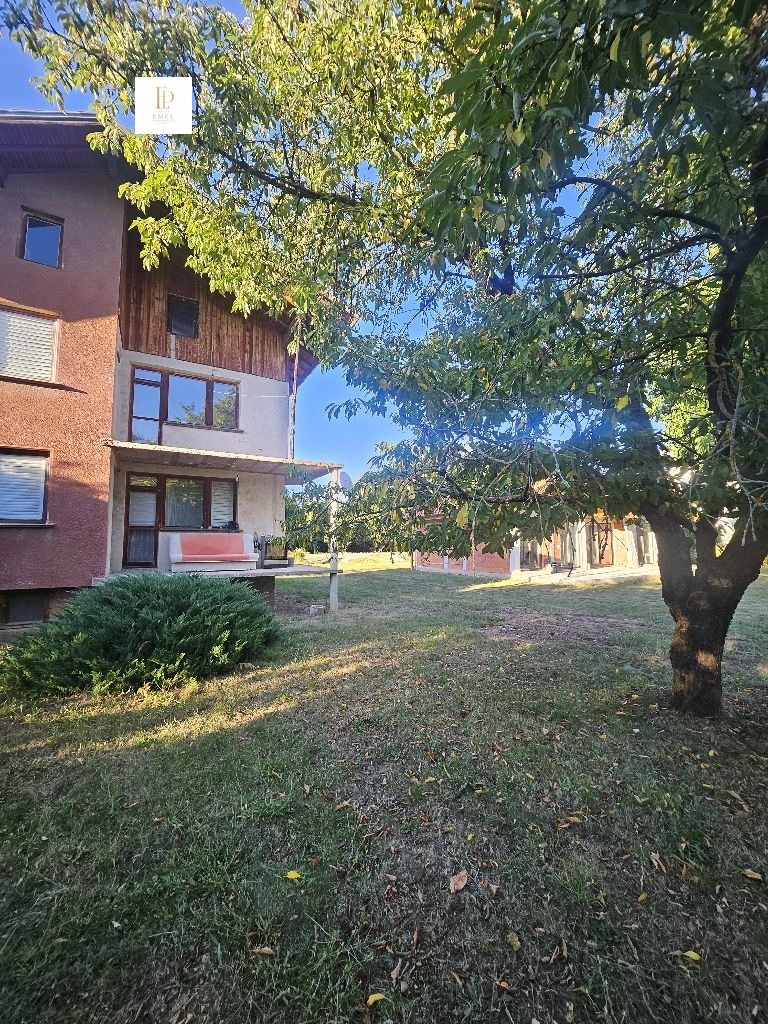 Продава КЪЩА, с. Ноевци, област Перник