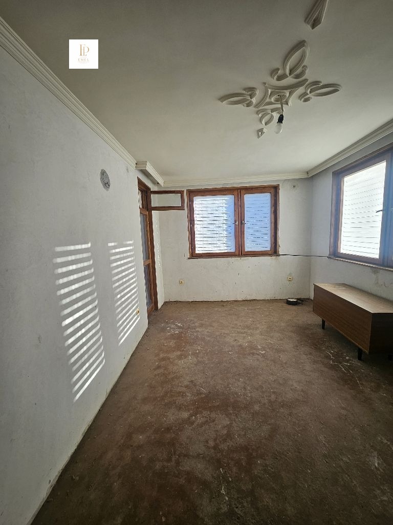 Продава КЪЩА, с. Ноевци, област Перник, снимка 11 - Къщи - 56060488