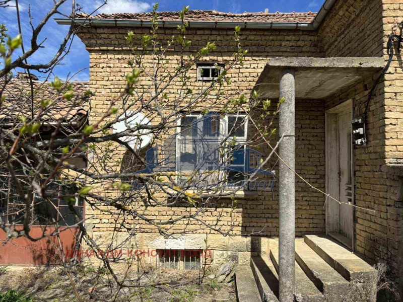 Продава КЪЩА, с. Радко Димитриево, област Шумен, снимка 4 - Къщи - 46420003