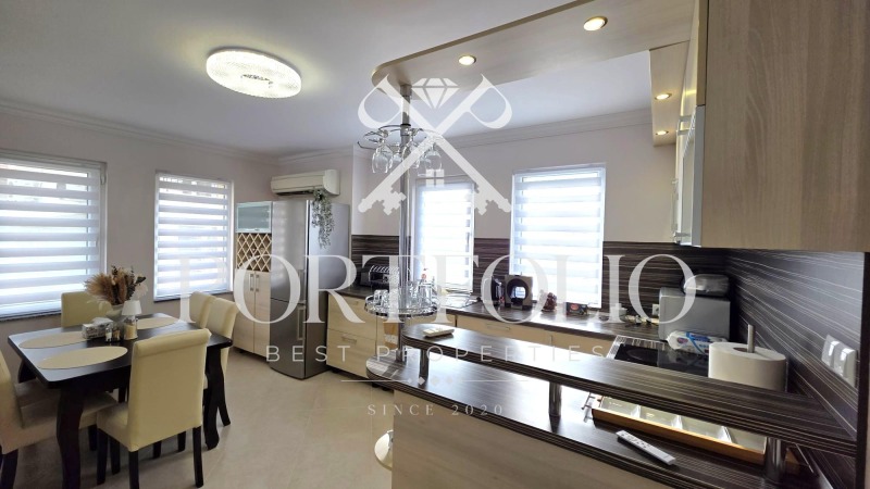 Продава КЪЩА, гр. Бургас, Сарафово, снимка 2 - Къщи - 53348428