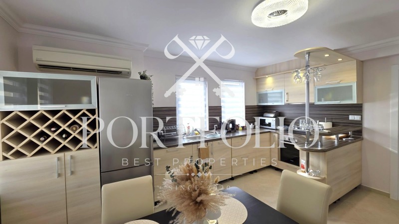 Продава КЪЩА, гр. Бургас, Сарафово