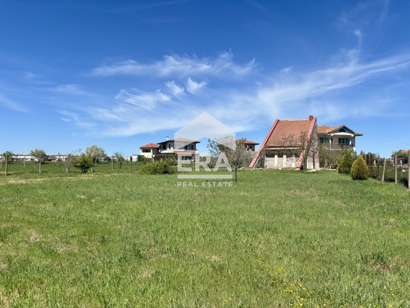 Продава КЪЩА, с. Божурец, област Добрич, снимка 8 - Къщи - 55952266