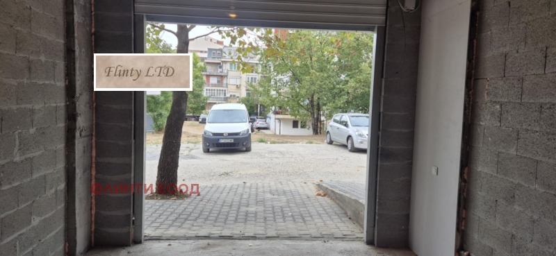 Til salgs  Garasje Veliko Tarnovo , Buzludsja , 18 kvm | 36214016 - bilde [2]