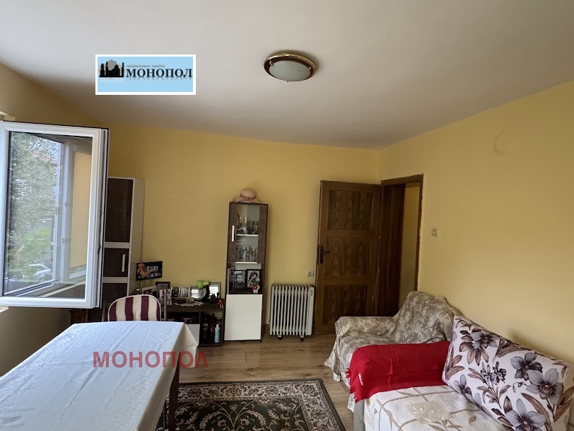 Продава 2-СТАЕН, гр. Благоевград, Широк център, снимка 2 - Апартаменти - 54225861