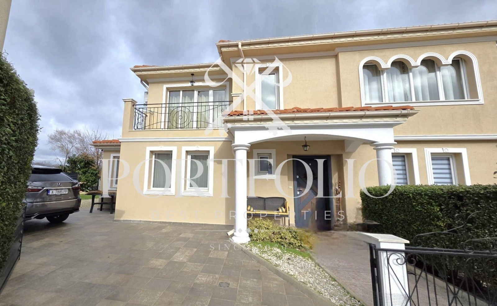 Продава КЪЩА, гр. Бургас, Сарафово, снимка 2 - Къщи - 54785235
