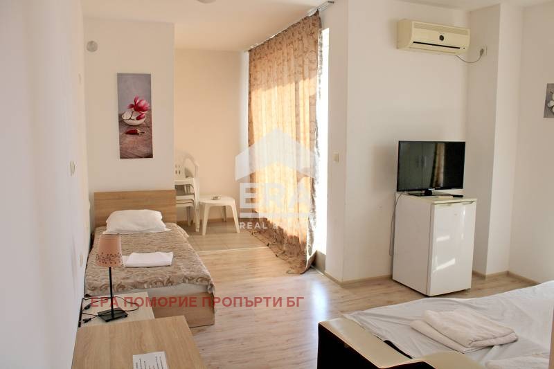 For Sale  1 bedroom region Burgas , k.k. Slanchev bryag , 55 sq.m | 35673964