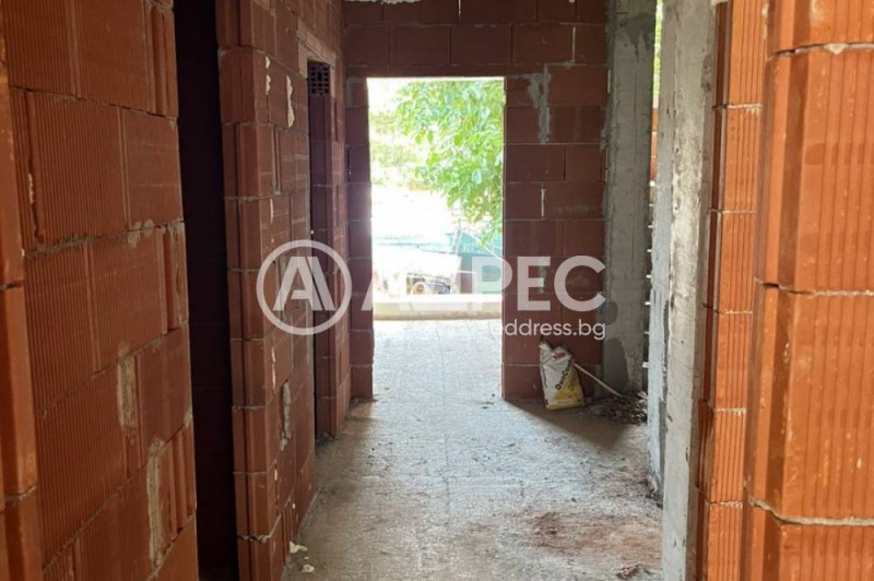 Продава МНОГОСТАЕН, гр. София, Разсадника, снимка 2 - Апартаменти - 53316058