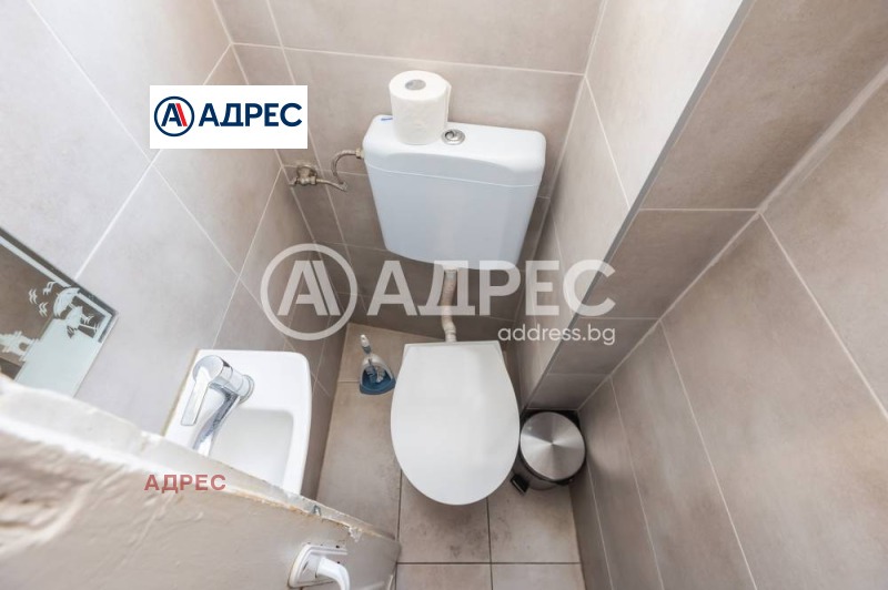 Продава ЕТАЖ ОТ КЪЩА, гр. Варна, Център, снимка 11 - Етаж от къща - 49006816