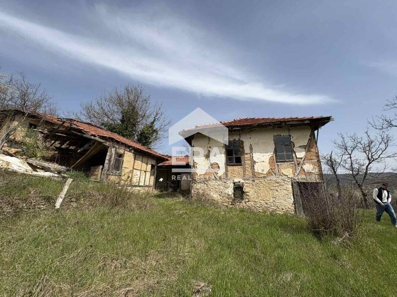 Продава КЪЩА, с. Войнежа, област Велико Търново, снимка 11 - Къщи - 54199775