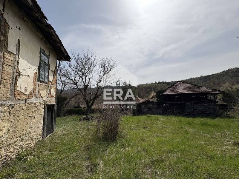 Продава КЪЩА, с. Войнежа, област Велико Търново