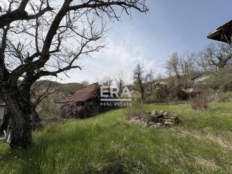 Продава КЪЩА, с. Войнежа, област Велико Търново, снимка 15 - Къщи - 54199775