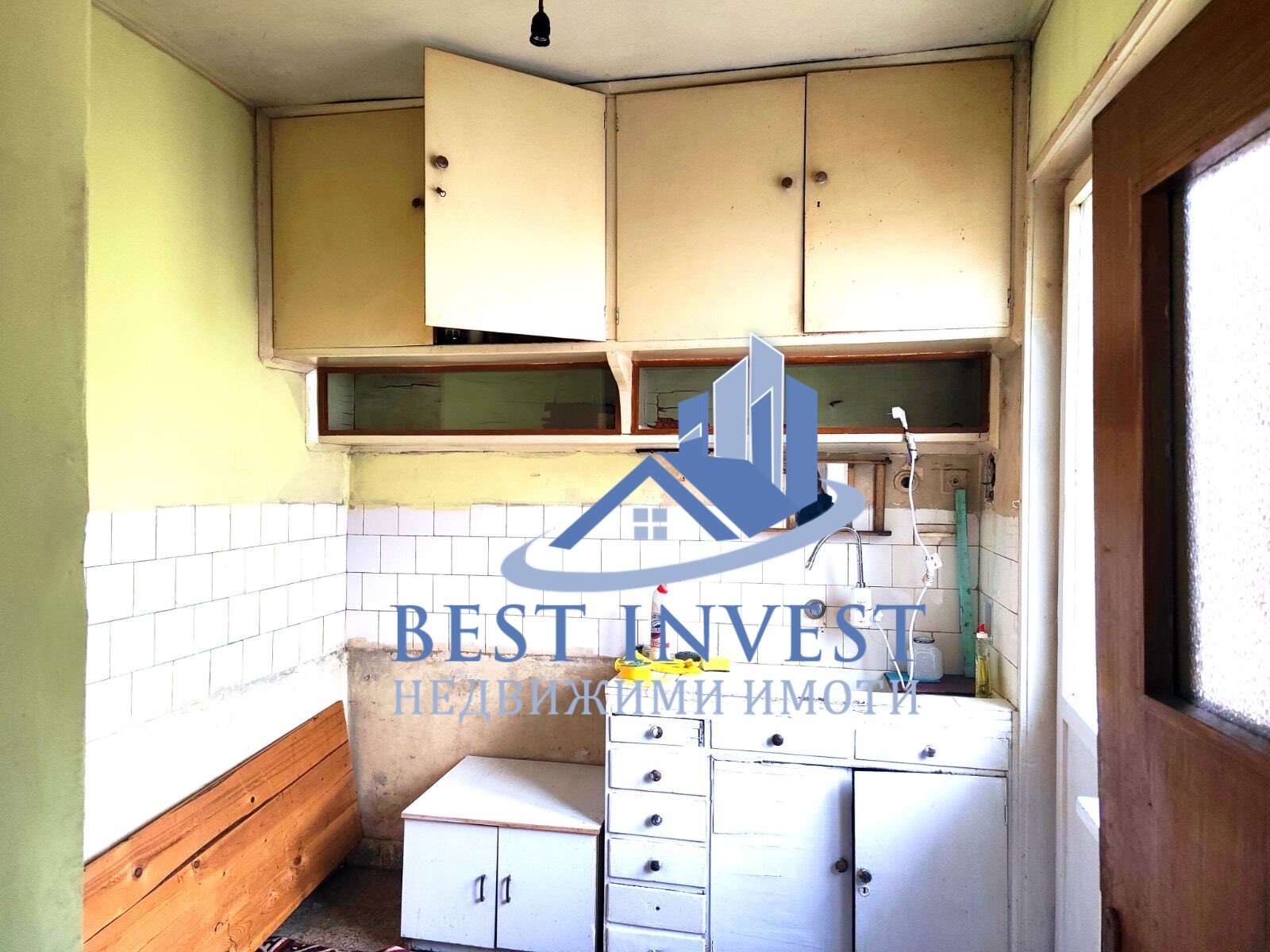 Продава 4-СТАЕН, гр. Благоевград, Широк център, снимка 2 - Апартаменти - 53678720