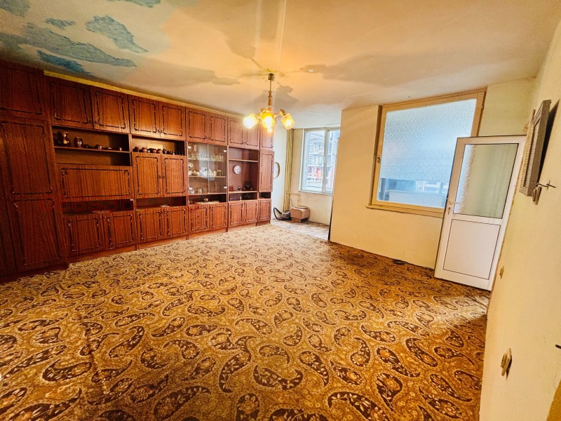 Продава  2-стаен град Варна , Възраждане 1 , 55 кв.м | 30557255 - изображение [4]