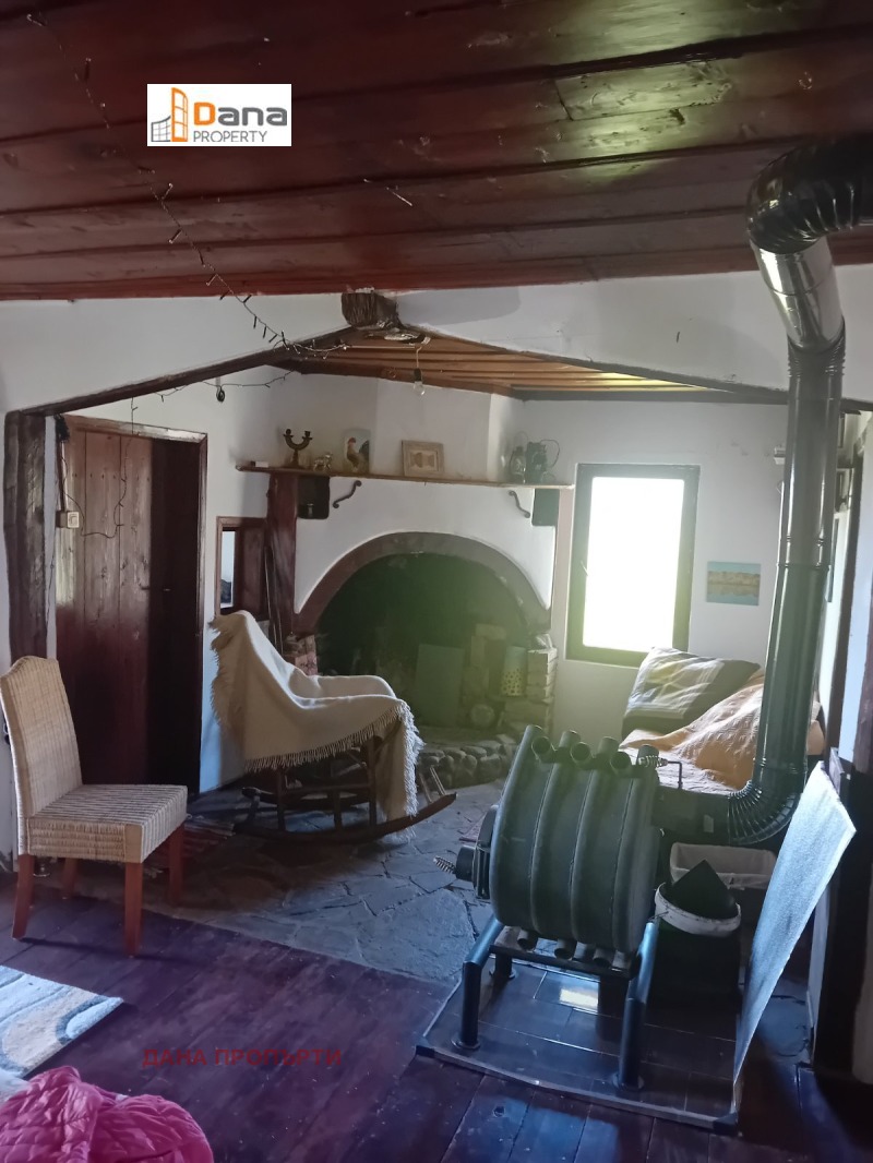 Продава КЪЩА, гр. Елена, област Велико Търново, снимка 12 - Къщи - 45072061