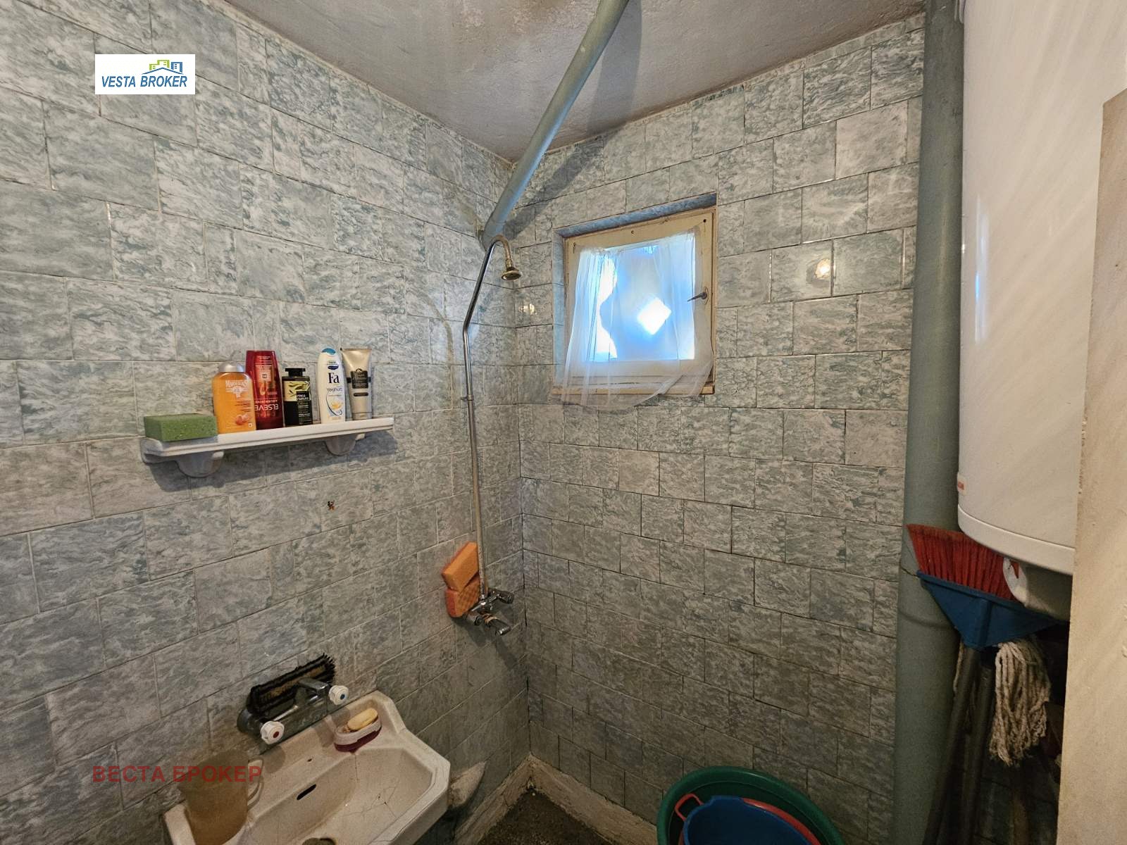 Продава 3-СТАЕН, гр. Кърджали, Център, снимка 11 - Апартаменти - 55022588