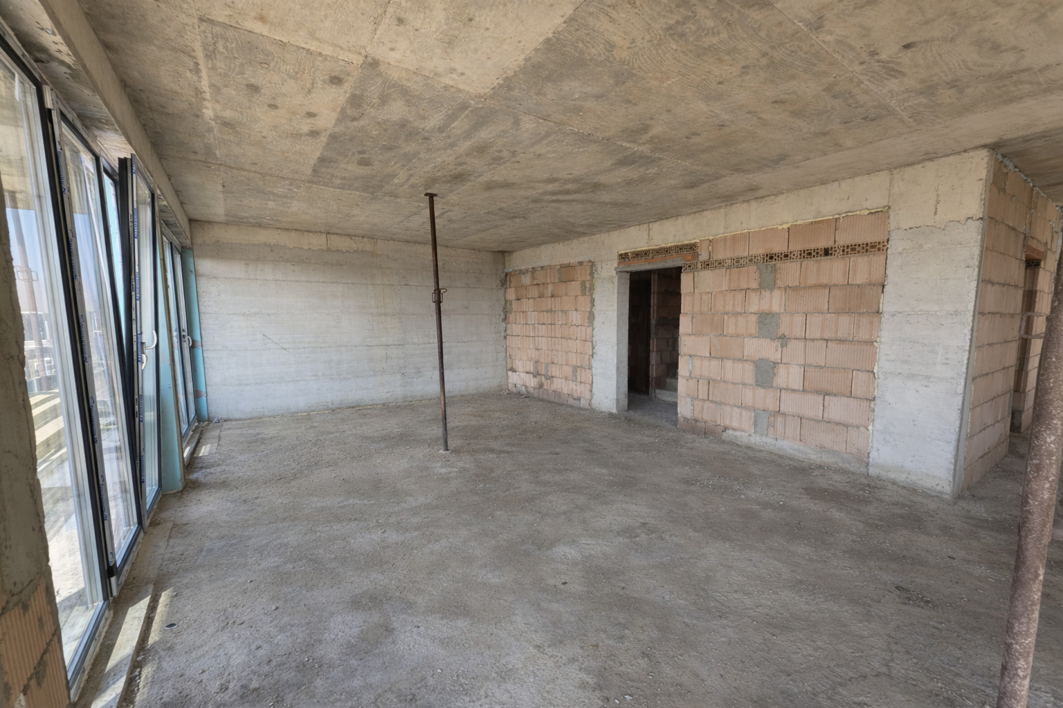 Продава КЪЩА, гр. Варна, м-т Сотира, снимка 4 - Къщи - 53714180