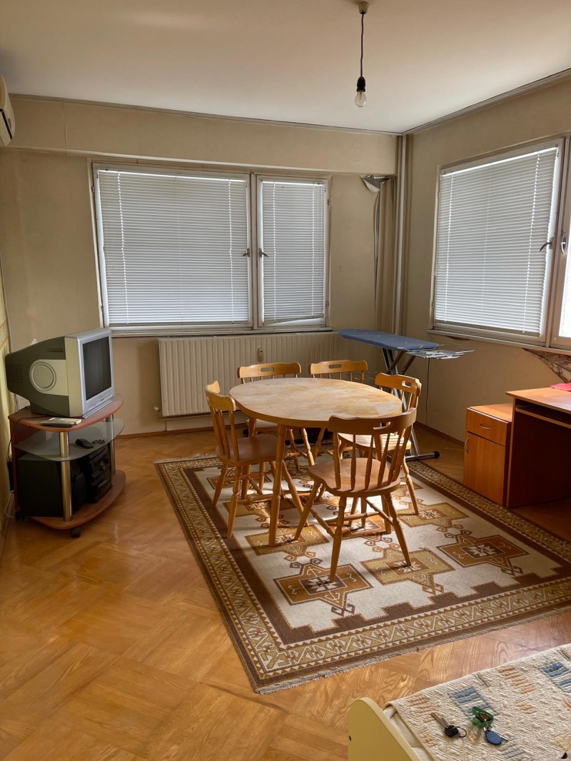 Продава 2-СТАЕН в град Шумен, Тракия - 58 кв.м / 88 000 € » 172 113.04 лв., АДРЕС НЕДВИЖИМИ ИМОТИ - КАНТОРА ШУМЕН