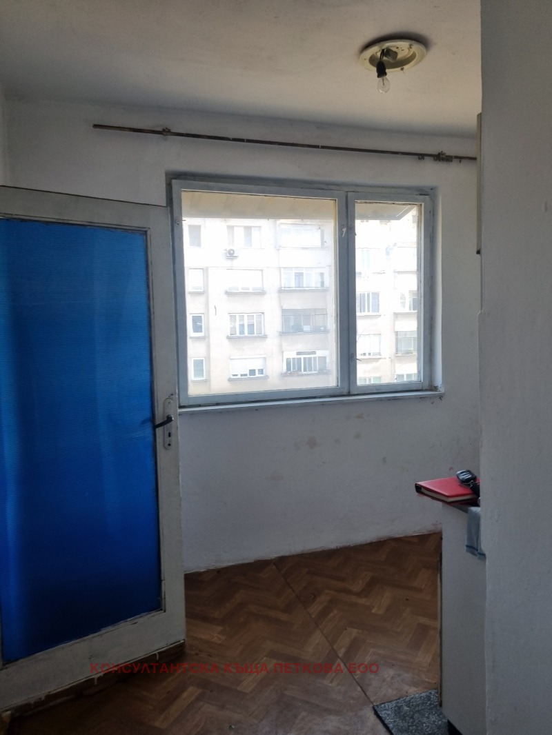 Продава  2-стаен град Ловеч , Широк център , 54 кв.м | 69282488 - изображение [6]