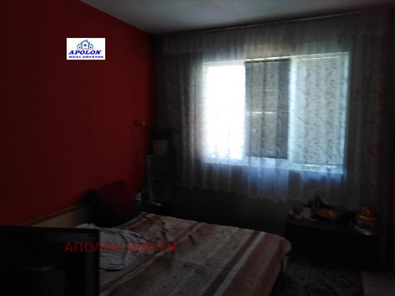 Продава ЕТАЖ ОТ КЪЩА, гр. Пазарджик, Ябълките, снимка 1 - Етаж от къща - 39845135
