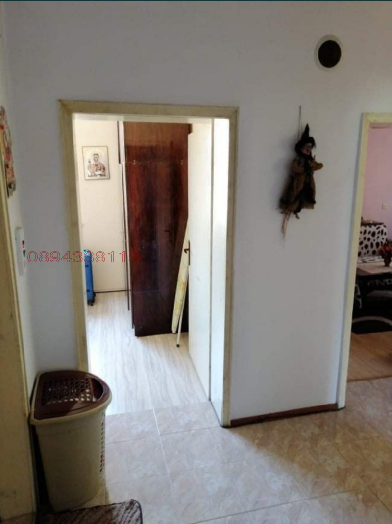 Продава ЕТАЖ ОТ КЪЩА, гр. Попово, област Търговище, снимка 7 - Етаж от къща - 52812359