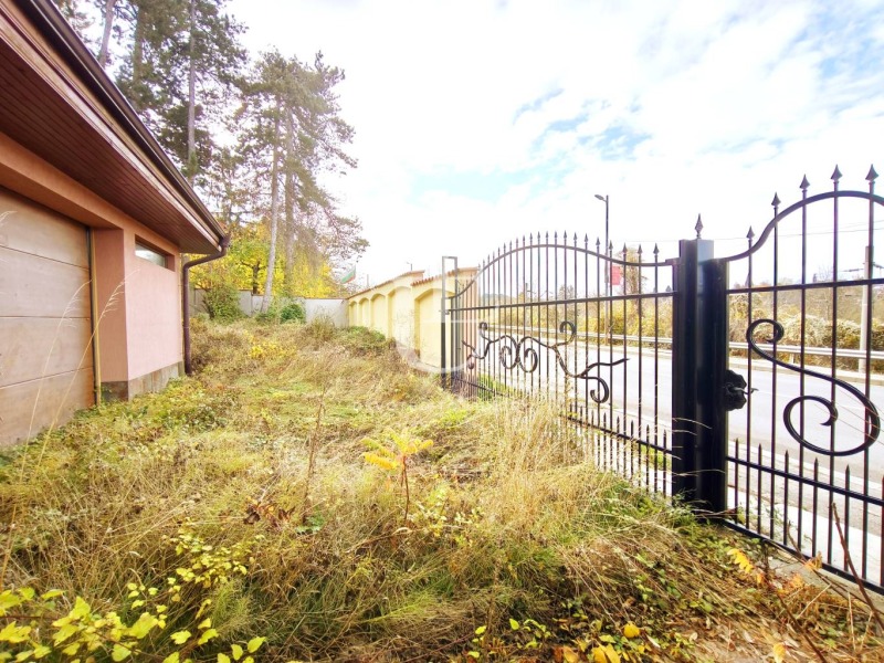 Продава КЪЩА, гр. София, гр. Банкя, снимка 2 - Къщи - 52335046