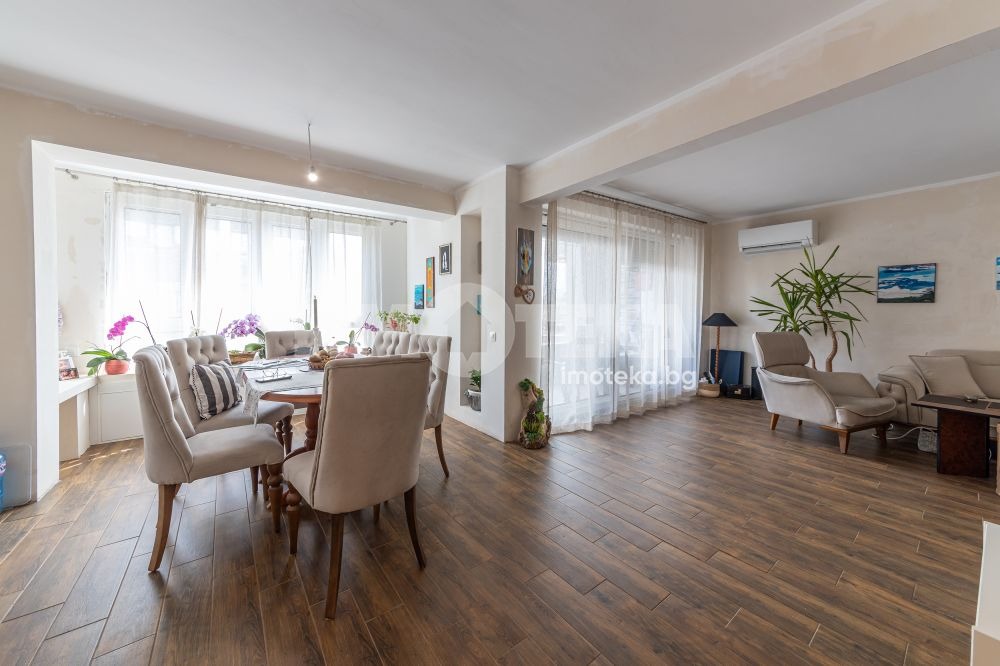 Продава 3-СТАЕН, гр. Варна, Централна поща, снимка 2 - Апартаменти - 54269164