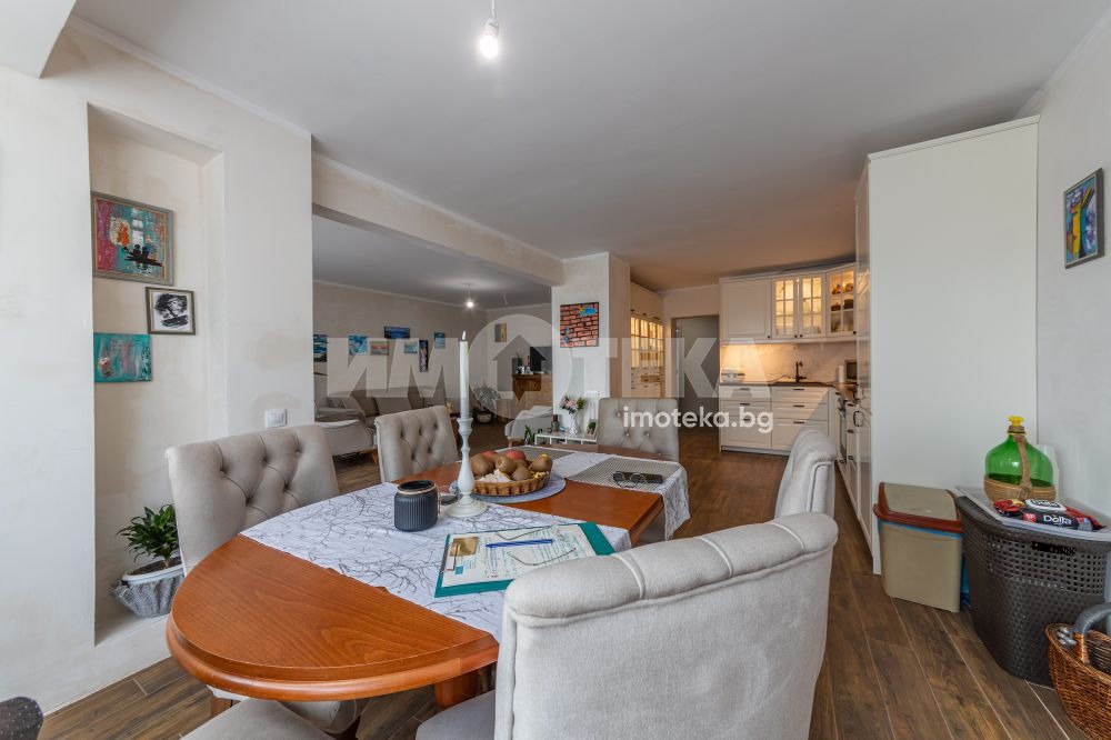 Продава 3-СТАЕН, гр. Варна, Централна поща, снимка 17 - Апартаменти - 54269164