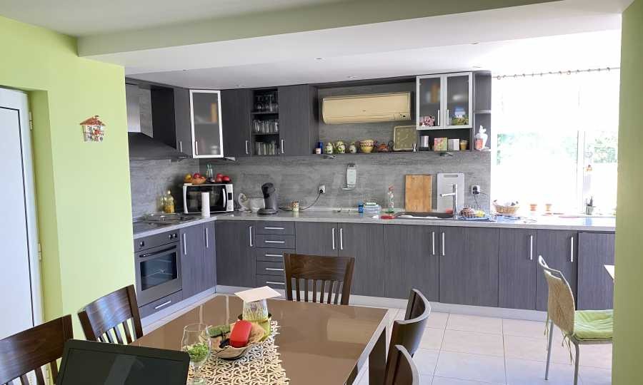 Продава КЪЩА, гр. Балчик, област Добрич, снимка 2 - Къщи - 55036546