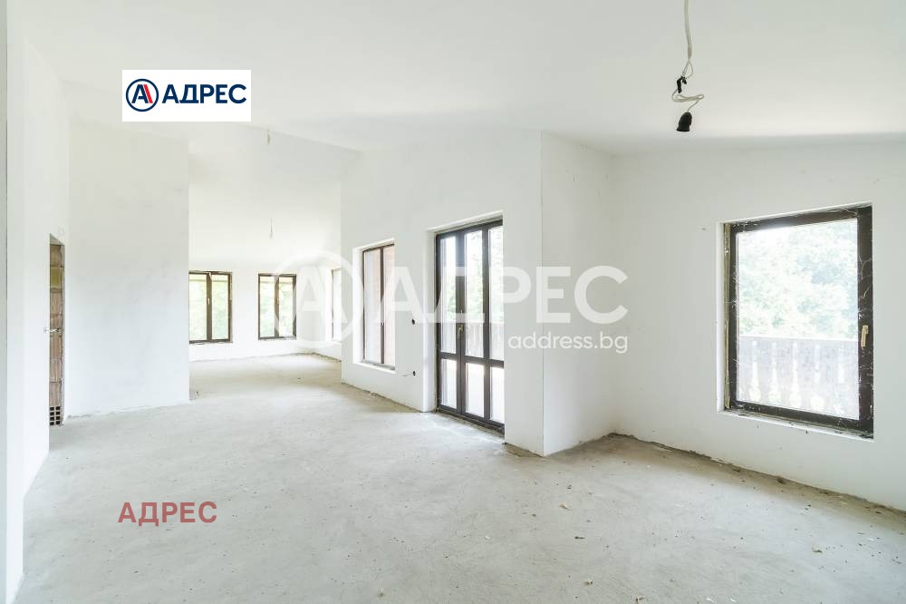 Продава ХОТЕЛ, гр. Варна, м-т Манастирски рид