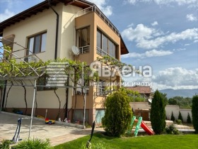 Hus Delvino, region Blagoevgrad 1