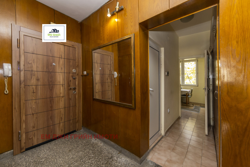 Продава МНОГОСТАЕН, гр. София, Център, снимка 12 - Апартаменти - 53590018