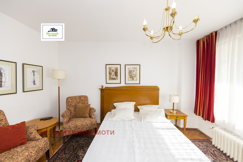 Продава МНОГОСТАЕН, гр. София, Център, снимка 3 - Апартаменти - 53590018