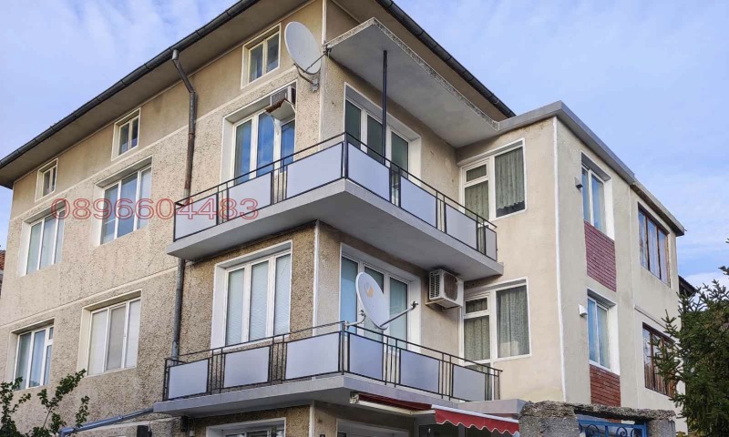 Продава ЕТАЖ ОТ КЪЩА, гр. Аксаково, област Варна