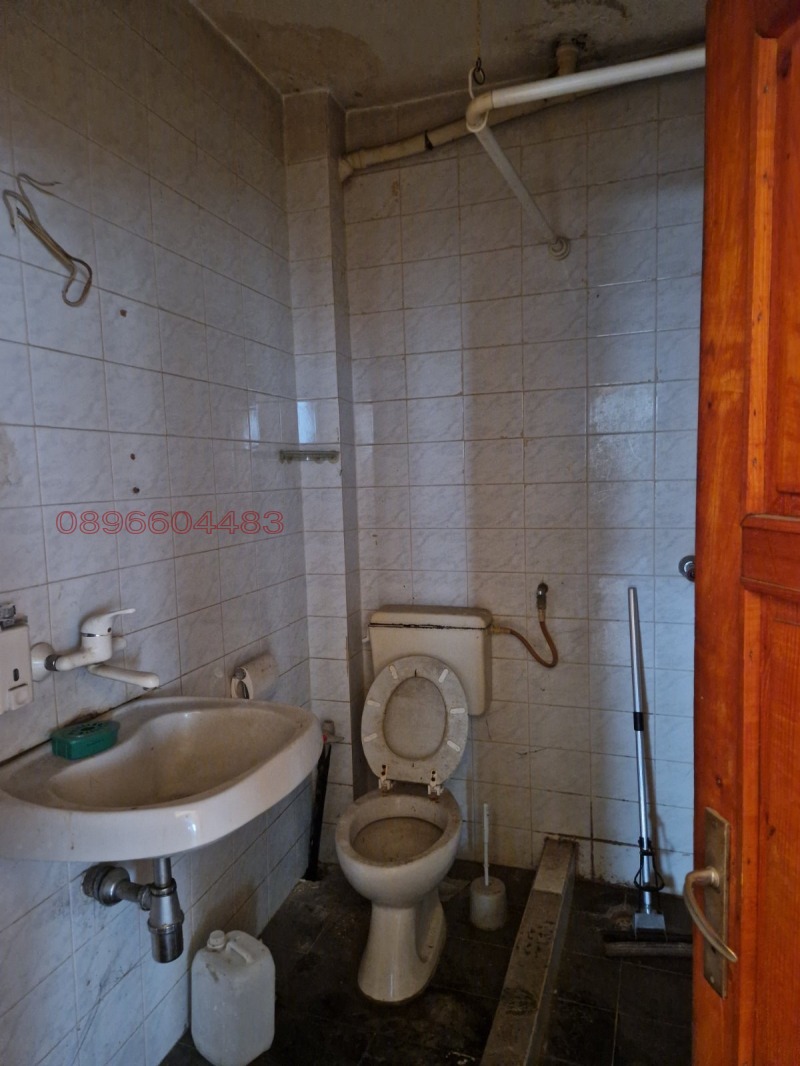 Продава ЕТАЖ ОТ КЪЩА, гр. Аксаково, област Варна, снимка 8 - Етаж от къща - 53398113