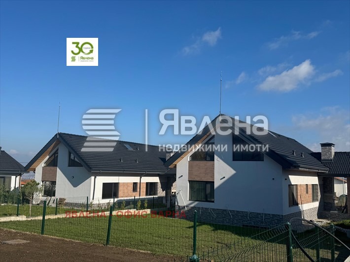 Продава КЪЩА, гр. Варна, с. Звездица, снимка 2 - Къщи - 53714516