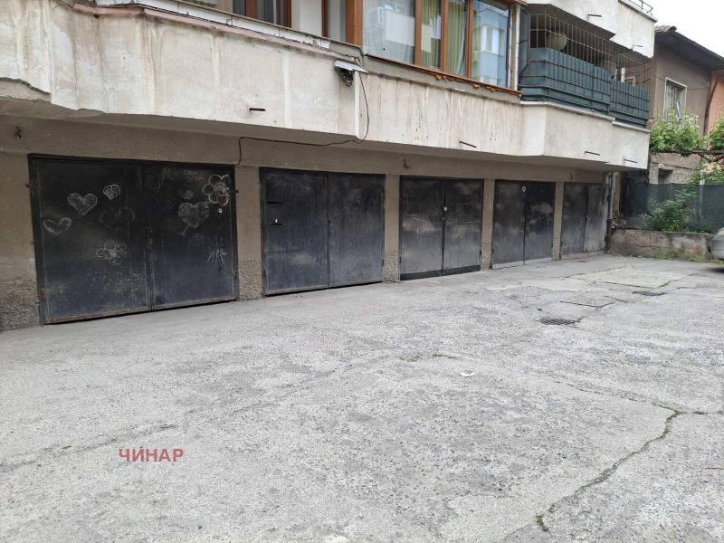 Te koop  Garage Sofia , Banisjora , 15 m² | 51703815