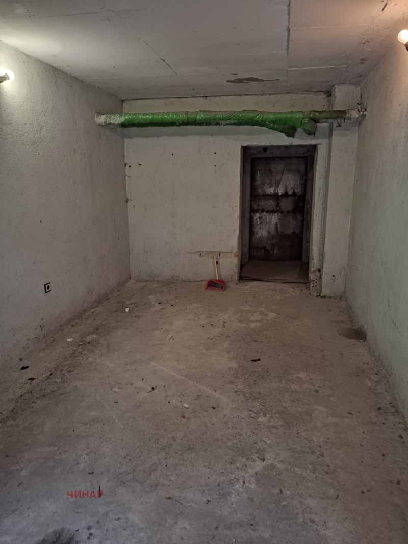 Te koop  Garage Sofia , Banisjora , 15 m² | 51703815 - afbeelding [3]