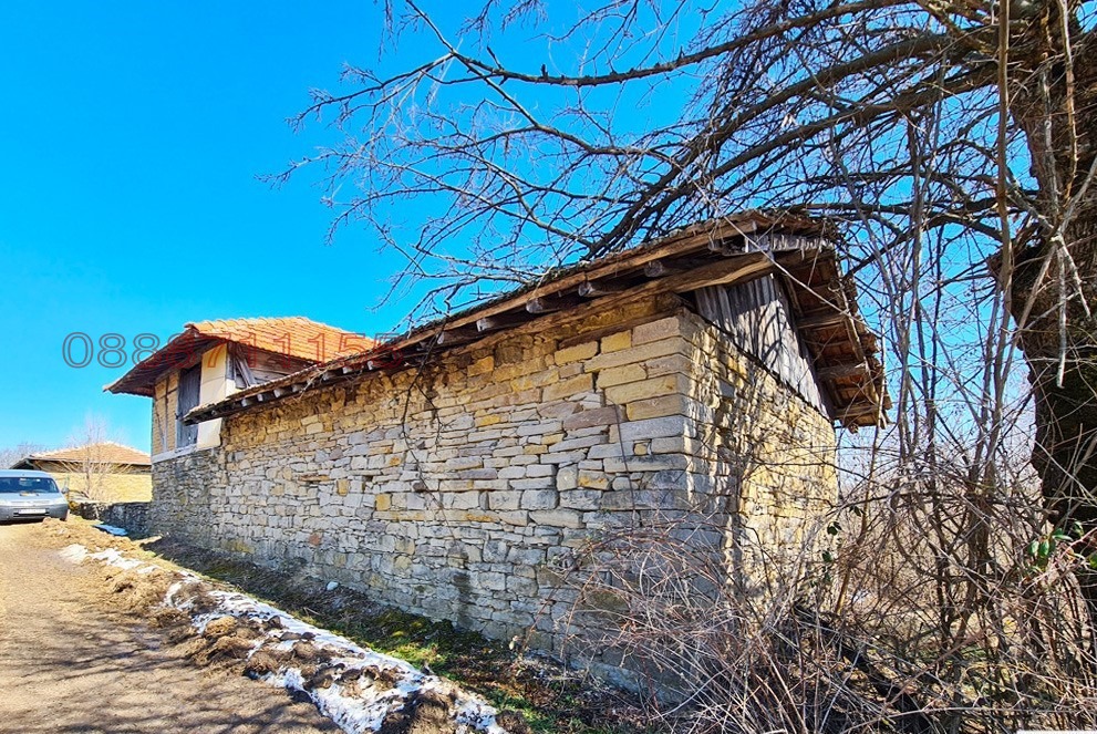 Продава КЪЩА, с. Големи Българени, област Габрово, снимка 9 - Къщи - 56084421