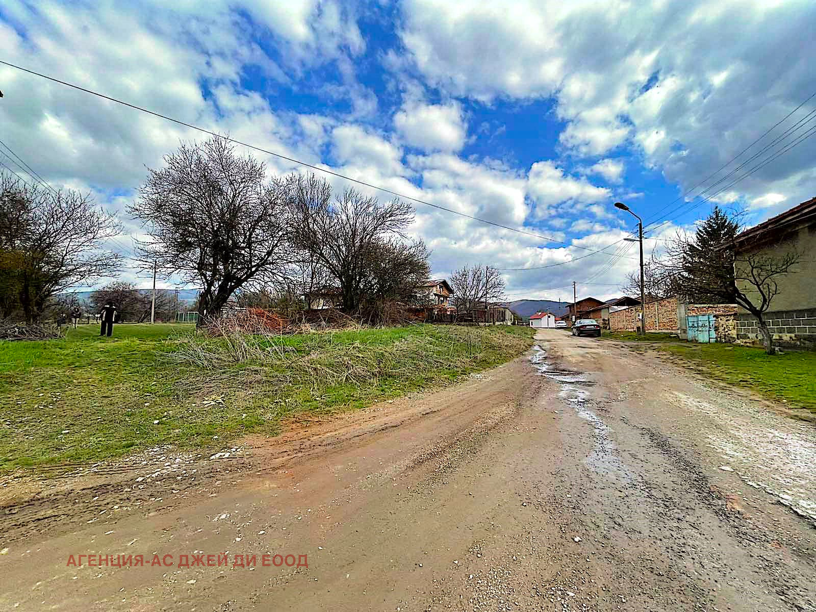 Продава ПАРЦЕЛ, с. Долно Камарци, област София област, снимка 2 - Парцели - 50237302