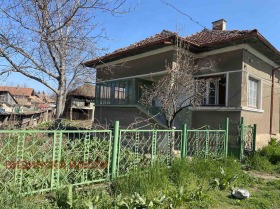Продажба на имоти в с. Градец, област Видин - изображение 1 