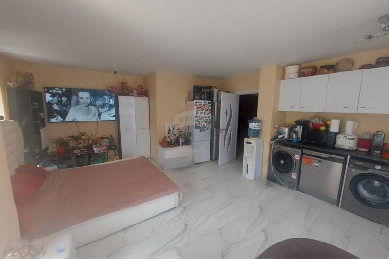 Продава  3-стаен град Варна , Младост 1 , 178 кв.м | 62635583