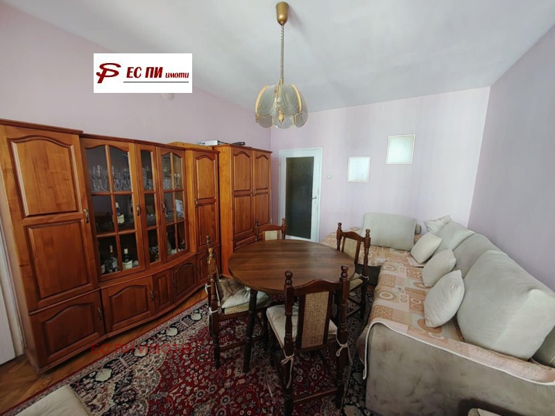 Продава  3-стаен град Русе , Център , 83 кв.м | 26332469 - изображение [2]