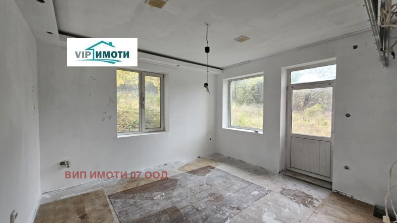 Продава КЪЩА, гр. Ловеч, Червен бряг, снимка 6 - Къщи - 37388506