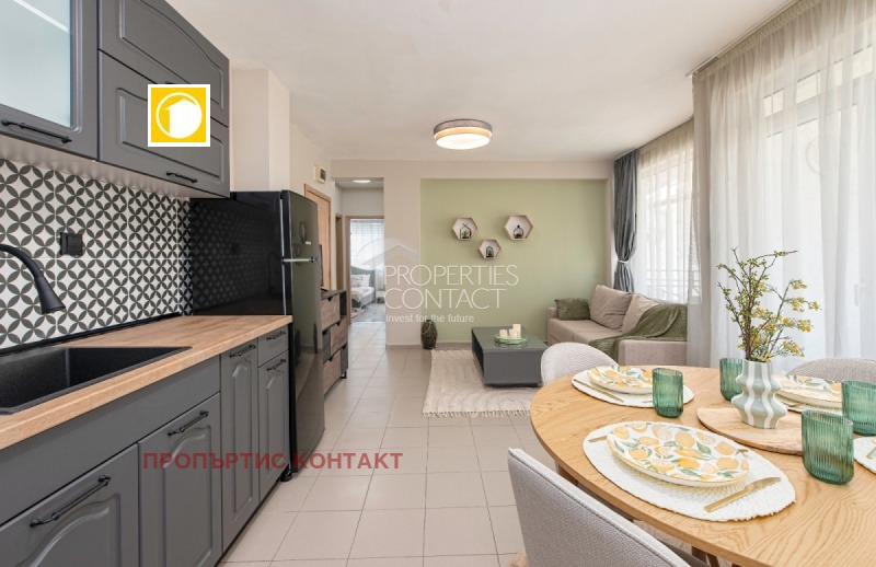 À venda  2 quartos região Burgas , k.k. Slantchev briag , 81 m² | 45870611