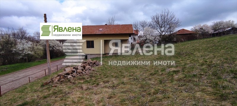 Продава КЪЩА, с. Слаковци, област Перник, снимка 7 - Къщи - 52960246