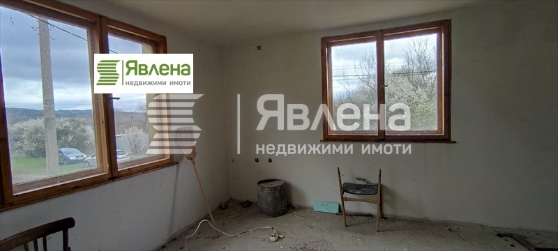Продава КЪЩА, с. Слаковци, област Перник, снимка 5 - Къщи - 52960246