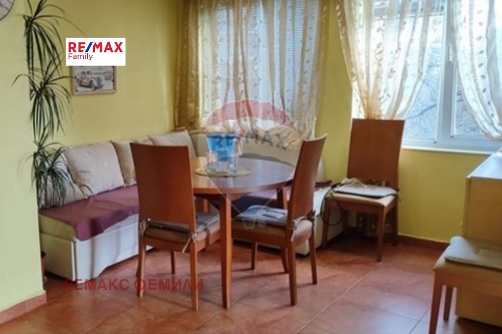 Продава 2-СТАЕН, гр. Варна, Зимно кино Тракия, снимка 2 - Апартаменти - 53602234
